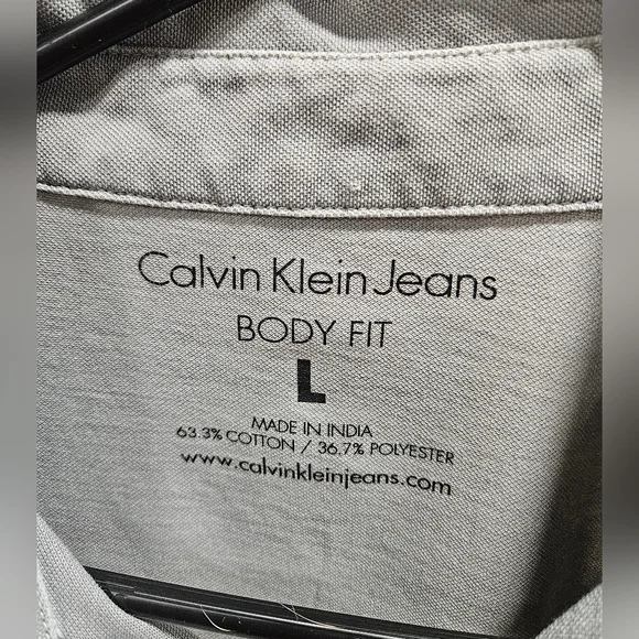 Calvin Klein shirt - Picture 2 of 3